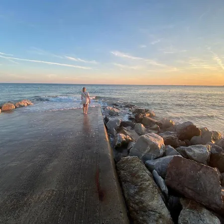 Cosy Avec Terrasse 150m De La Appartamento *