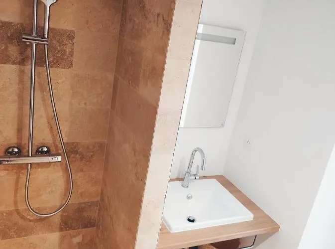 Cosy Avec Terrasse 150m De La * Barneville-Carteret